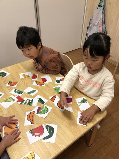 １２月武蔵中原保育園２歳児ブログ　２.JPG