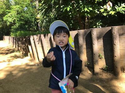 ソラスト成増保育園☆２歳児　自然遊び　１１