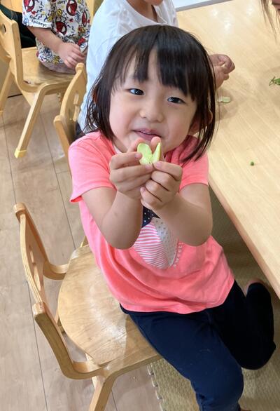 2025 5 22ソラスト高津保育園春野菜⑪.jpg
