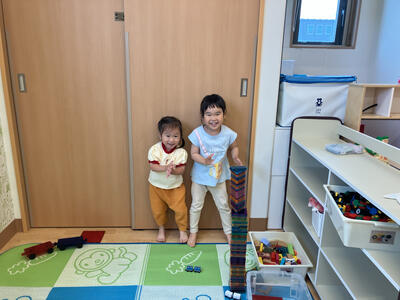 うらやす２・３歳室内.jpg