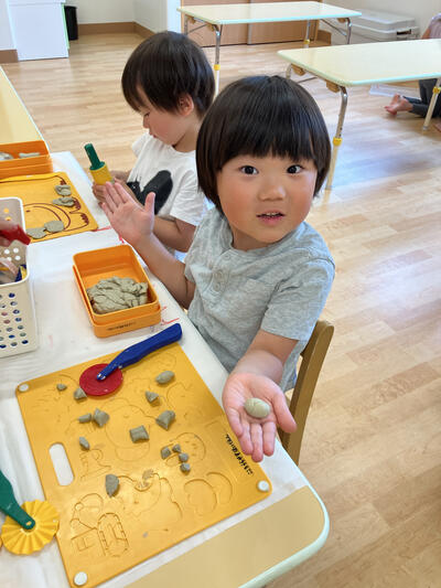 うらやす４歳粘土.jpg