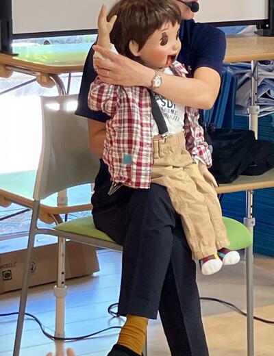 25.7.29みたか台交通安全教室けんちゃん.jpg
