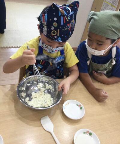 2025 9 18ソラスト高津保育園パン作り⑦.JPG