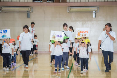 あだち2025運動会入場.jpg