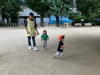中村橋保育園'25年10月こころ　戸外活動 (3).jpg