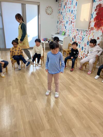 20251127ソラストなかのさかうえ保育園もうじゅうがり⑦.jpg
