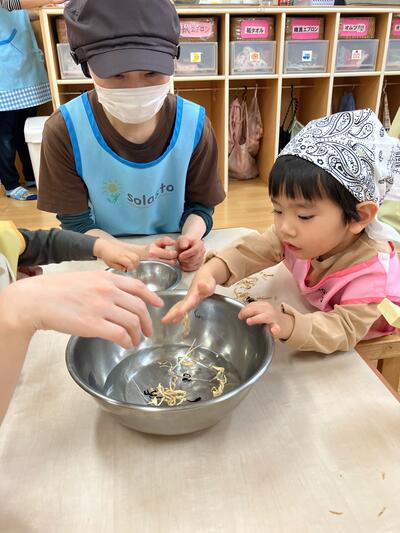 中村橋保育園'25年12月めばえ　乾物戻し (7).jpg