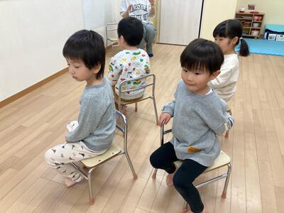中村橋保育園'26年1月こだま　椅子取りゲーム (3).jpg