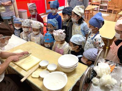 20260106_うどんづくり（おおいまち）7.jpg